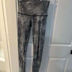 Lulu Lemon Women’s Gray High-Waisted Leggings